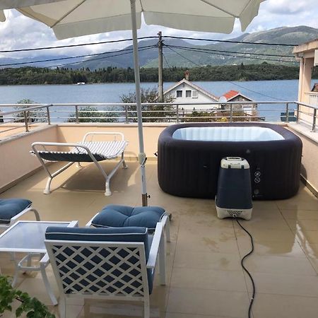 Riverside Villa Тиват Экстерьер фото