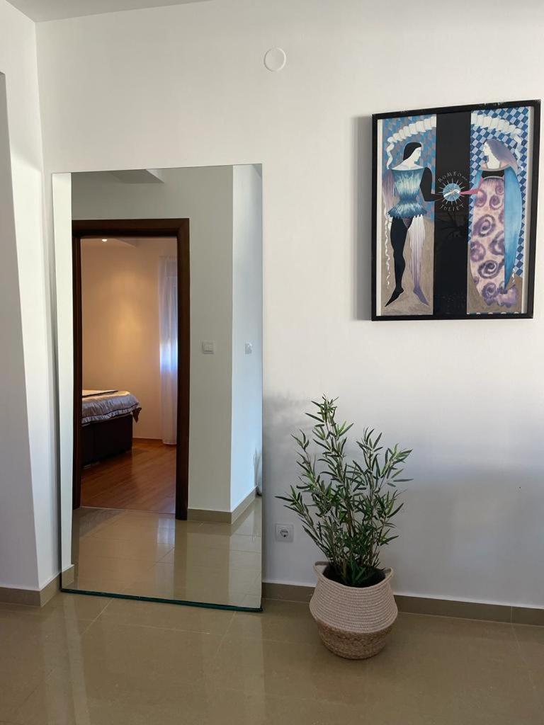 Riverside Villa Тиват Экстерьер фото