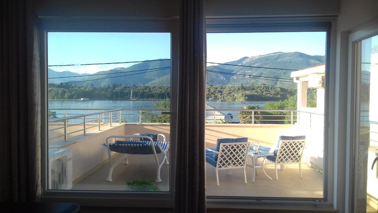 Riverside Villa Тиват Экстерьер фото