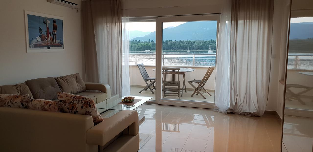 Riverside Villa Тиват Экстерьер фото